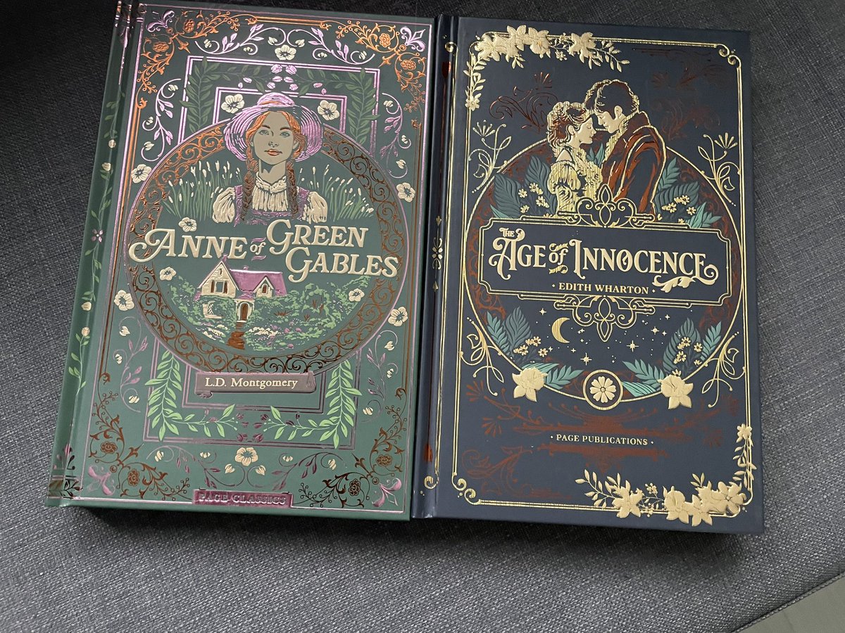 devereux1655's tweet image. I may have had some retail therapy today as the rain was raining so didn’t go walking! #retail #therapy #shops #books #pjs