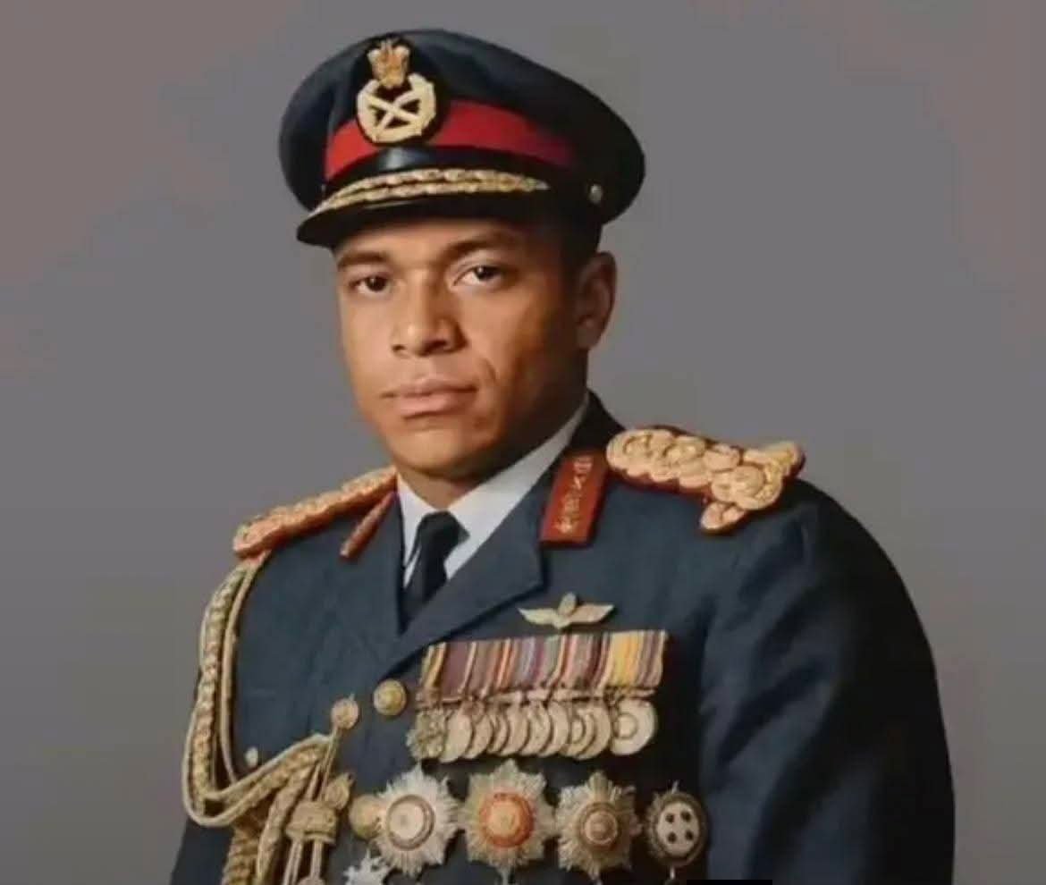 Confianza total en el dictador.