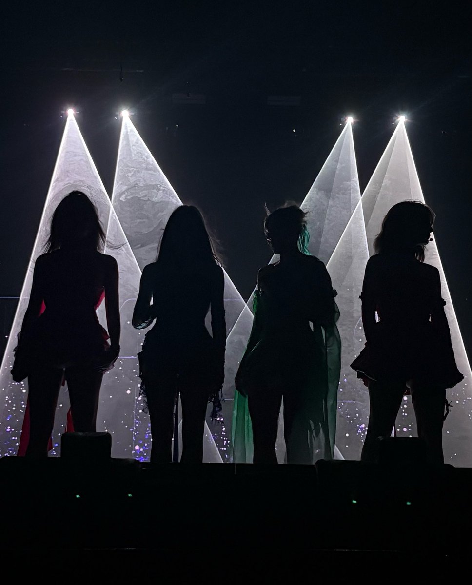 K4OS_oficial's tweet image. CÓRDOBA, ESTÁN LISTOS? 💜 #4EVER_TOUR