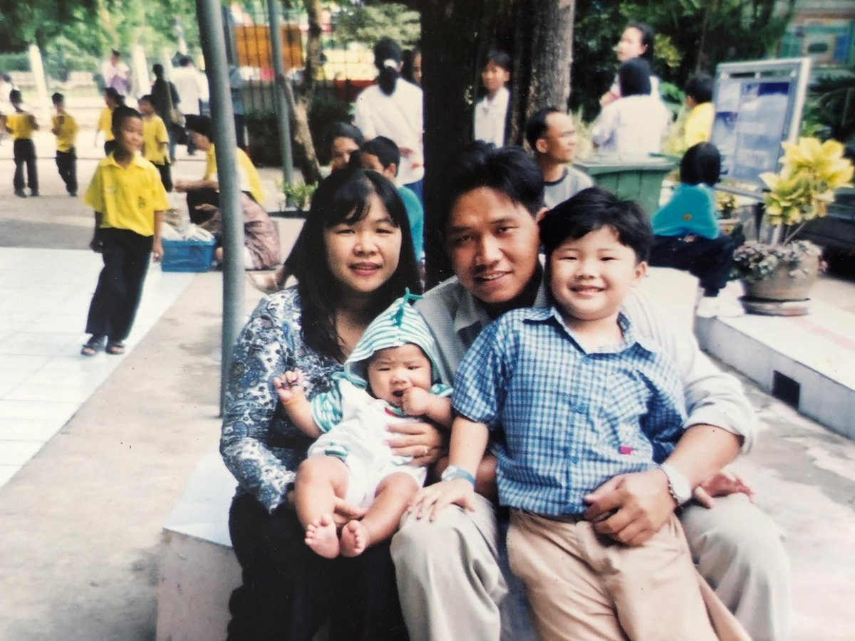 k .almondp tweet media