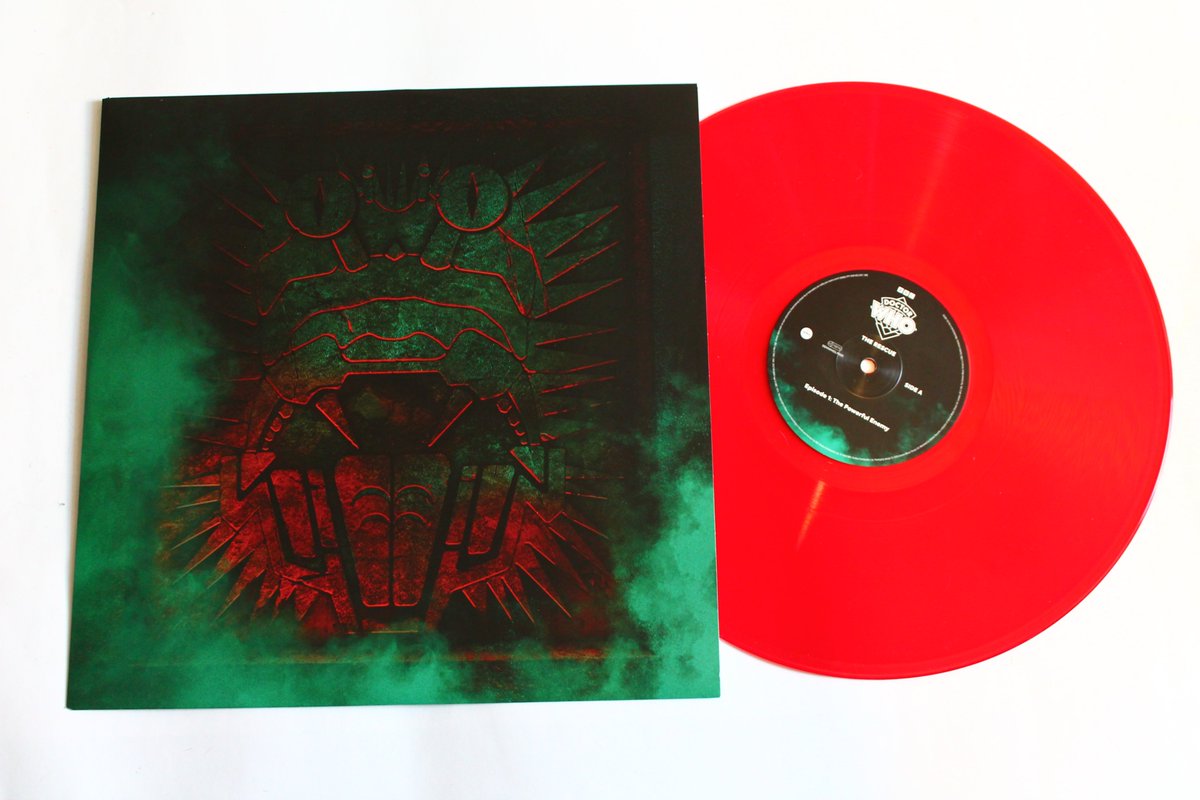 hostproductions's tweet image. Some additional review shots from yesterday's unboxing of Dr Who 'The Rescue' on red LP.

I believe remaining stock is now online from local stores encase you didn't brave the early start yesterday.

Watch Here: youtu.be/u9IilgcNfUY
@DemonMusicGroup #RSD26 #DoctorWho @RSDUK