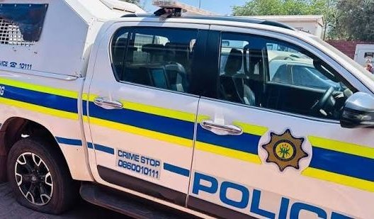Two Tembisa SAPS Officers Arrested Inside Boksburg Prison After 82 Mandrax Tablets and Dagga Are Found Hidden in Police Vehicle

Two police officers attached to Tembisa SAPS were arrested for possession of drugs inside Boksburg Correctional Centre. The arrests followed a routine