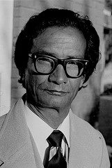 “कहिल्यै पराधीन नभएको स्वतन्त्रताको परम्परा नेपालको गौरवमय विशेषता हो । संसारमा कतिपय देशहरू क्रान्तिकारी योद्धाहरूको त्यागले बनेका छन् भने नेपाल शाहवंशको योगदानले कहिल्यै कसैको उपनिवेश नबनीकन अक्षुण्ण रहेको छ ।” - स्व. डा. केशरजंग रायमाझी, वरिष्ठ राजनीतिज्ञ