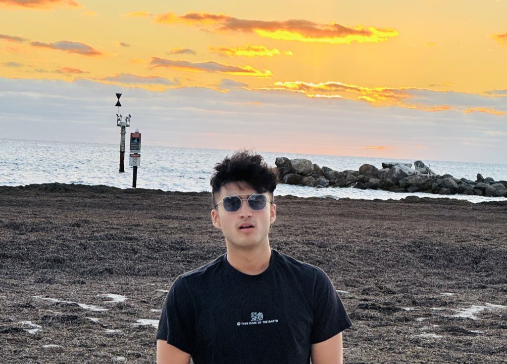 Aditya Thakur tweet media