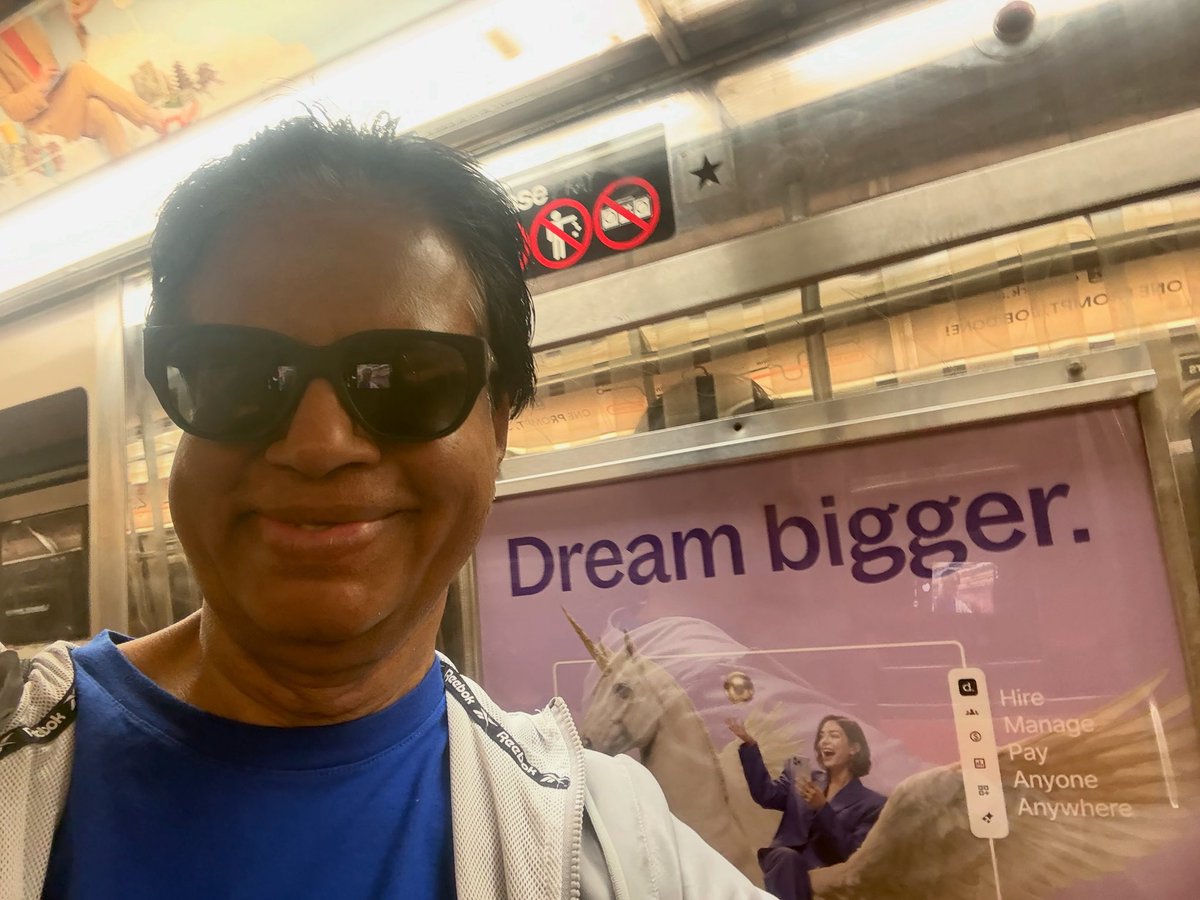 Brotherone81192's tweet image. #brotheroneness #life #purpose.     1. #be there for #family 2. 🙏#sssbaba Daily #selﬁe #smile 3. #pray for #everyone on #earth   #onenessofallmessagepromoter #brotheronenessforglobaloneness #spiritualbillionaire #hatenone #friendofuniverse #unite #uplift #all #revbrotheroneness