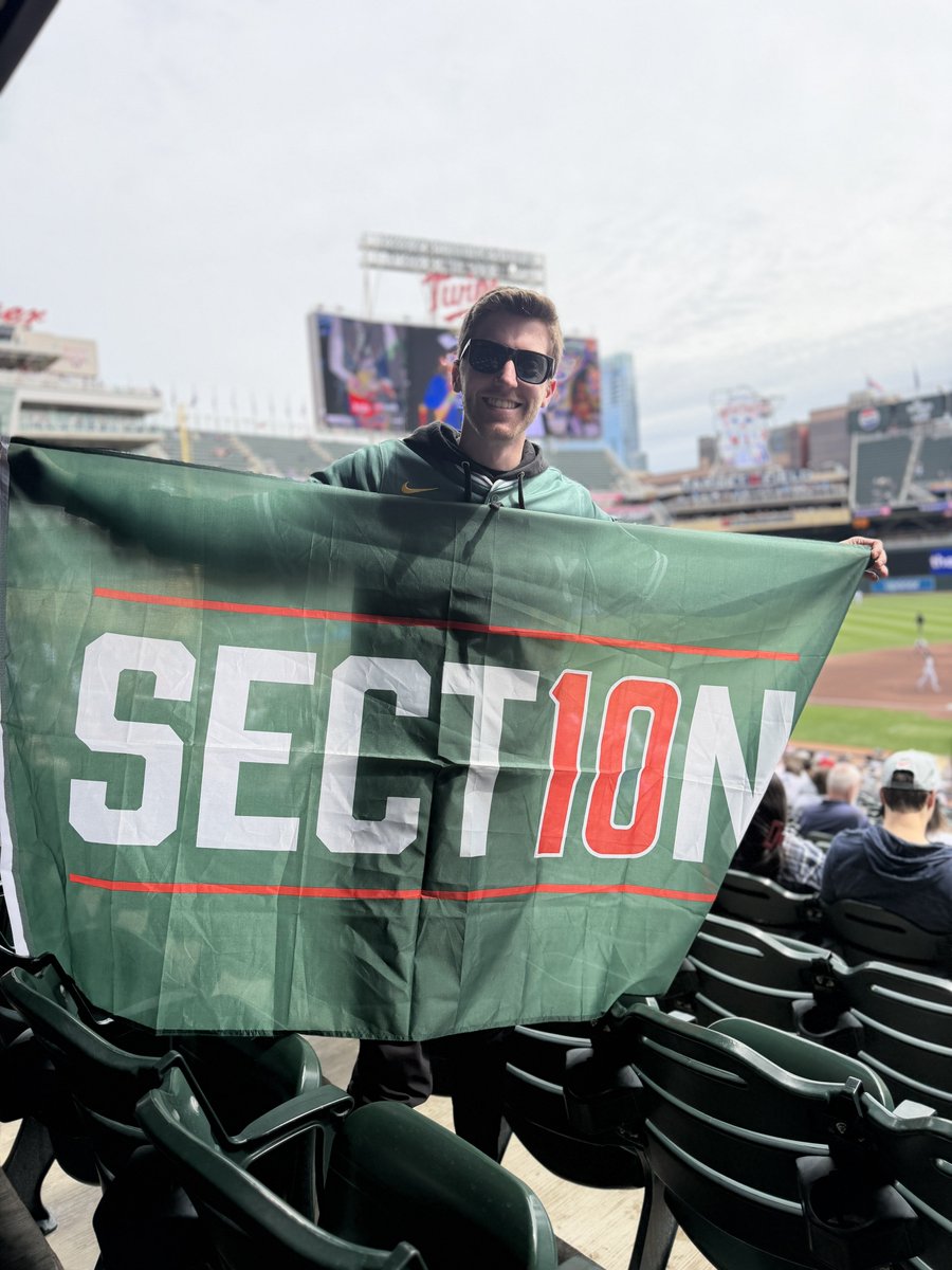 Joey_Gundy's tweet photo. HERE FOR A WIN! @Section10Pod https://t.co/nwpQBbuJSs