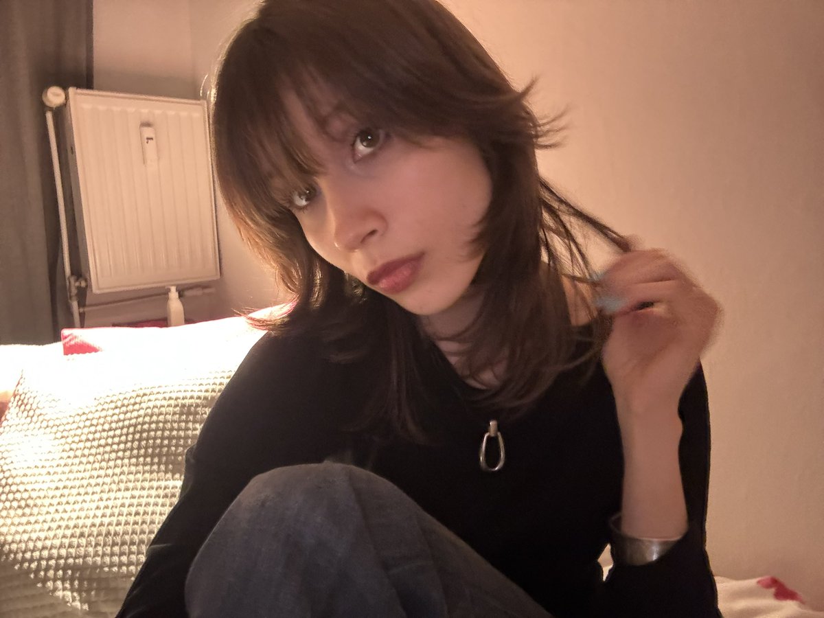 jess tweet media