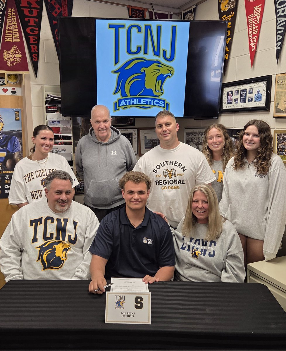 DonohueJr's tweet image. Congrats to @SRHS_FB Joe Spina on his commitment to @TCNJfootball to continue his education and football careers. Joe is surrounded by his family, Coach DonohueSr &amp;amp; Coach Abbato.  Best of luck! #HSLive @TAPStaffordLBI @BiggySandPaper @JSSInsider @ACPressMulranen 
#RamPride🐏🏈🇺🇸