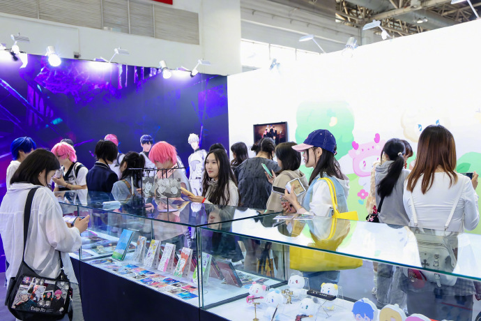 mûremur tweet media