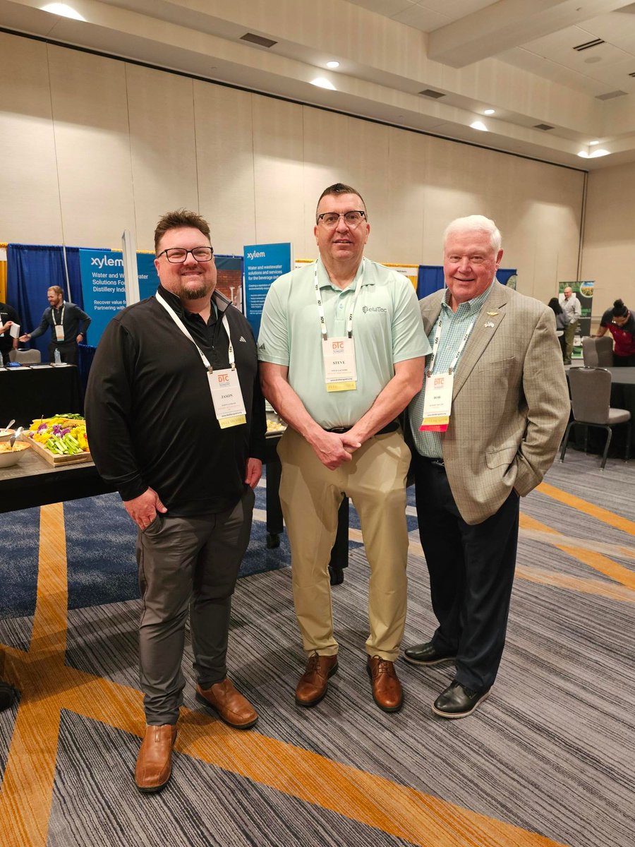 DistillersGrain's tweet photo. Shoutout to the @BetaTecHops team at the Distillers Technology Symposium. 👏 Always a great time catching up with Jason Lanham, Steve Lacombe, and Bob Miller.

#distillersgrains #distillerstechnology #distillerssymposium https://t.co/ScuaDkJdAd