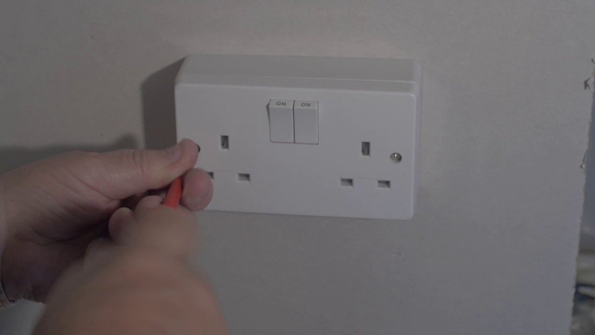 Dr. Gerhard *Capital G* Schneider tweet media