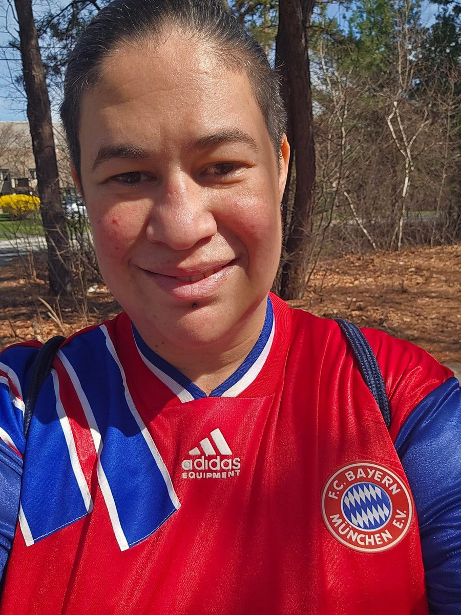 Bayern Red Ladies tweet media