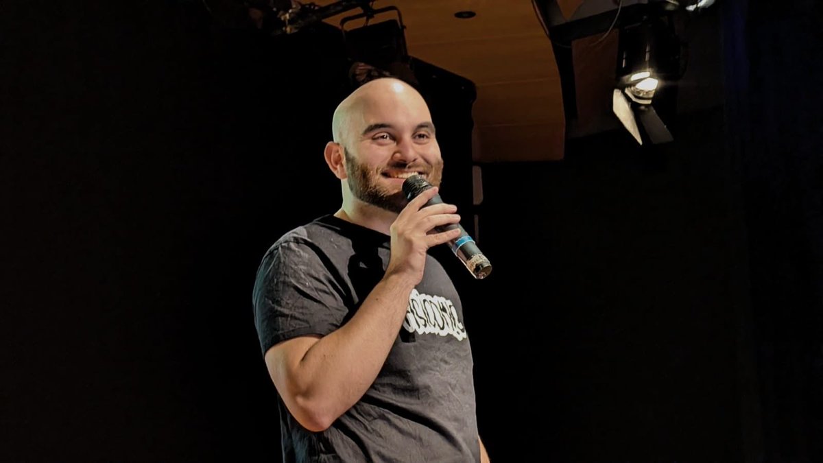 FranklinTshimin's tweet photo. Hoy a las 00:00 #franktpresenta en @radio3_rne EL CAMARO-T hoy frikeamos con @Fisicomic 
Ademas: @VicentePonceLop @Leivasofo A.Tajuelo y A.Gomez. #agujerosnegros #viajeseneltiempo #supersvsmagos #anakinnoardeenmustafar
aquí https://t.co/z3mrWYUeBv https://t.co/0ZIF62CQC6