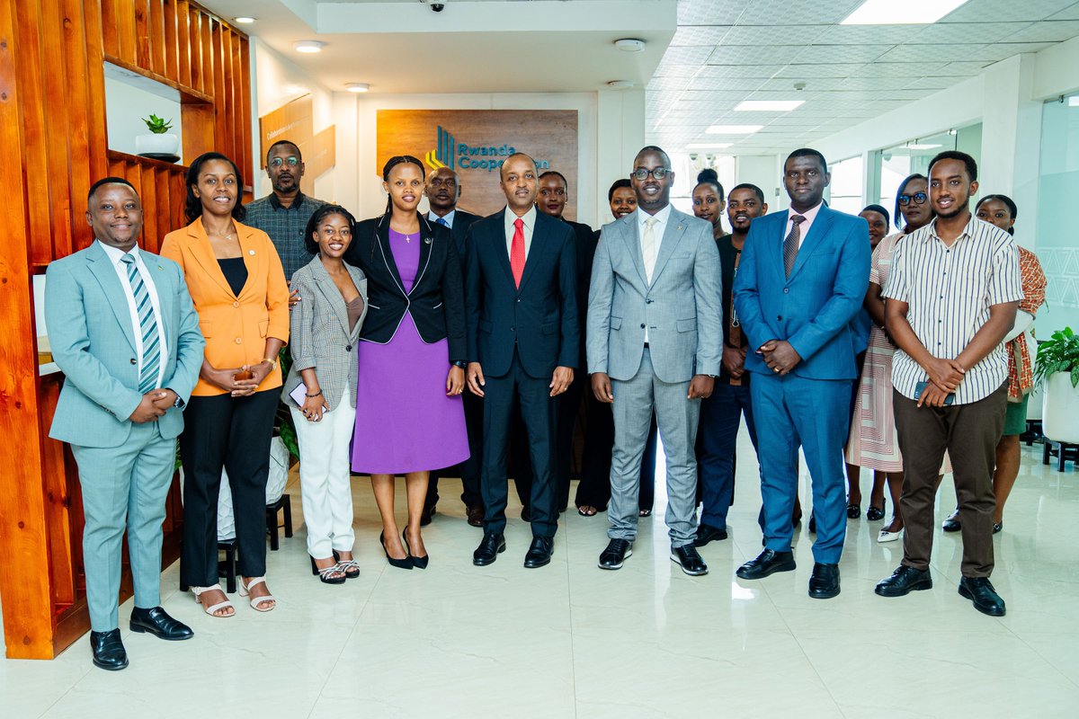 Cooperation_RW's tweet photo. Today, Rwanda Cooperation Initiative marked a leadership transition with the handover from outgoing CEO @Eng_Patricie to incoming CEO @RNiwenshuti1 witnessed by the Permanent Secretary @FidelisMironko at @RwandaMFA. https://t.co/6bSMKckV3I