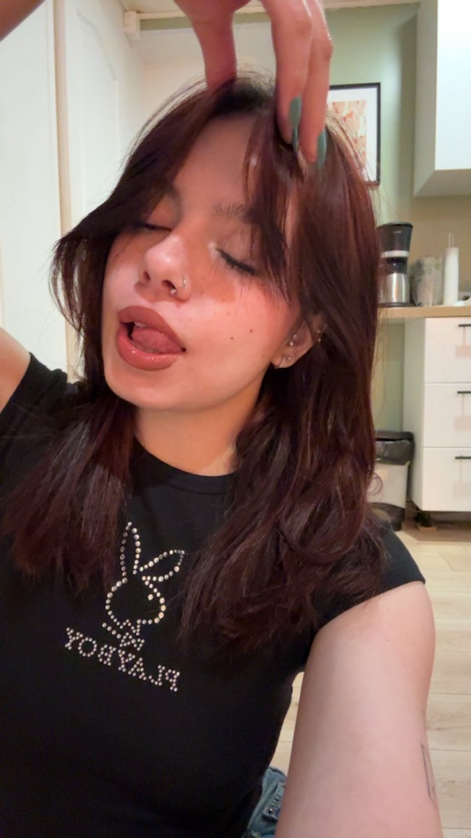 Reine Léa👑 tweet media