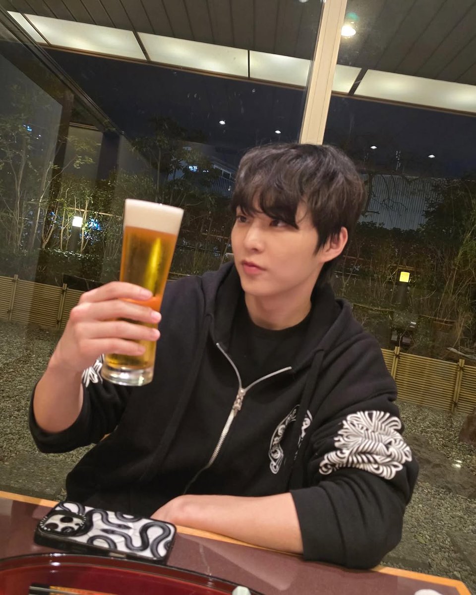 xiumindailypics tweet media