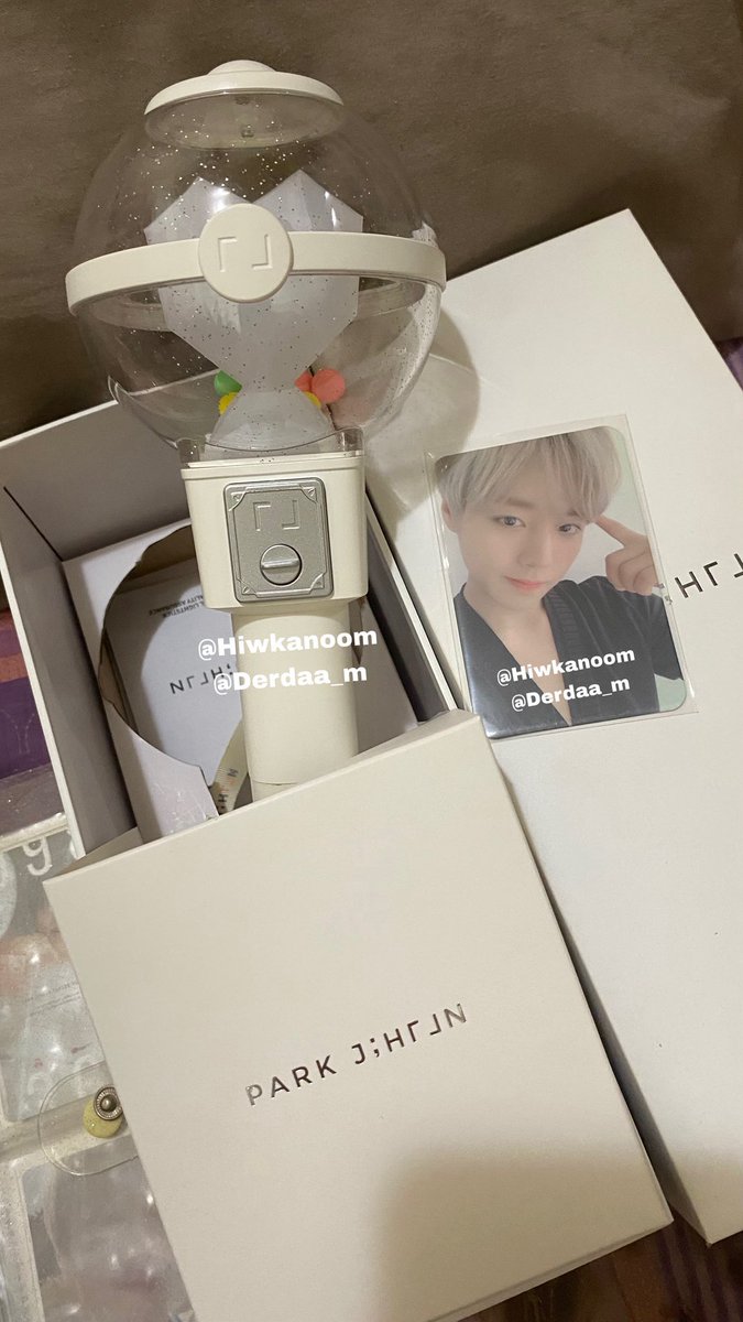 Hiwkanoom's tweet photo. พร้อมส่ง / ตามหา 💛💚🩷

❣️ แท่งไฟจีฮุน มือ 2  มีการ์ดน้องจีฮุนให้

✨ 600฿ พร้อมโอนส่งฟรี

🤍 ทักมาสอบถามขอดูรูป/ วิดีโอเพิ่มเติมได้ค่ะ

💌 รับผ่อนแบบมีมัดจำ

📍นัดรับฟิวเจอร์รังสิต/รังสิตคลอง3ได้ค่ะ

#ตลาดนัดmay #ตลาดนัดจีฮุน #ตลาดนัดPARKJIHOON #ตลาดนัดwannaone #PARKJIHOON https://t.co/nS46UlxPEl