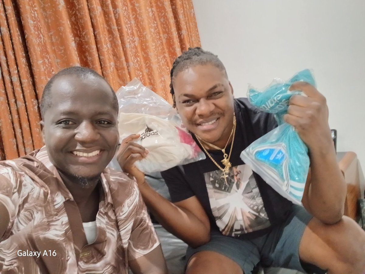 Ijobasport1's tweet image. Another happy client 💯

Baami Femi Solar ordered a Liverpool jersey from @IJBSportswears, and we delivered. 

Thank you for your continuous support, baaami @femisolar 🫡

#IjobaSportsNews #football #jersey