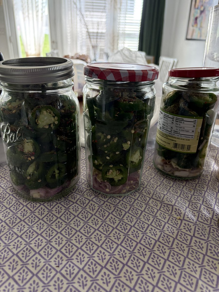 Saddam Hussein tweet media