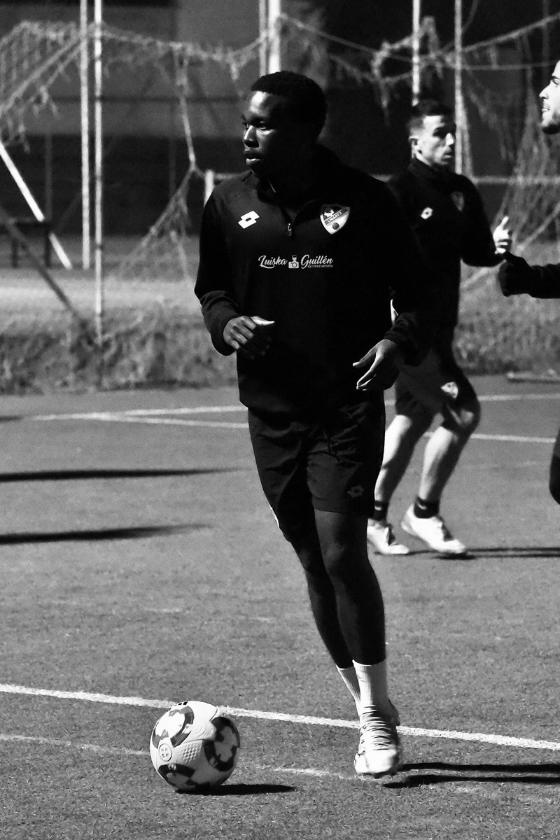 Isaiah 43:19 🙏🏿
Life is all about facing challenges and never giving up 🖤🎲