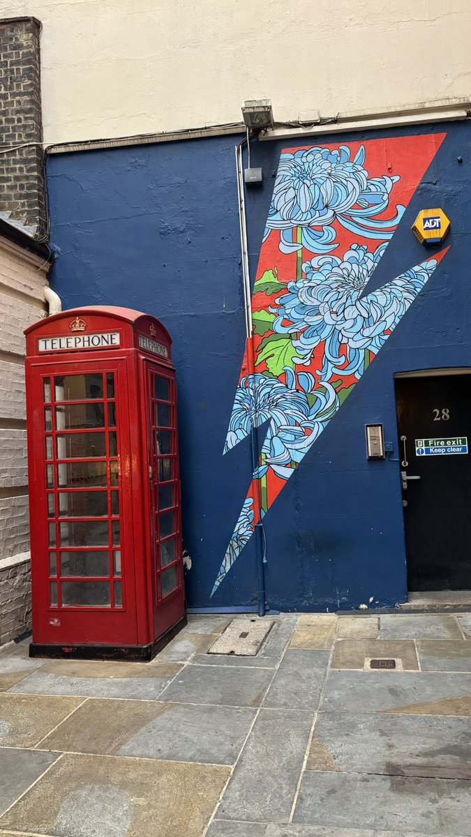 Gillian ⚡️Ashton 👩🏻‍🎤 ★ tweet media