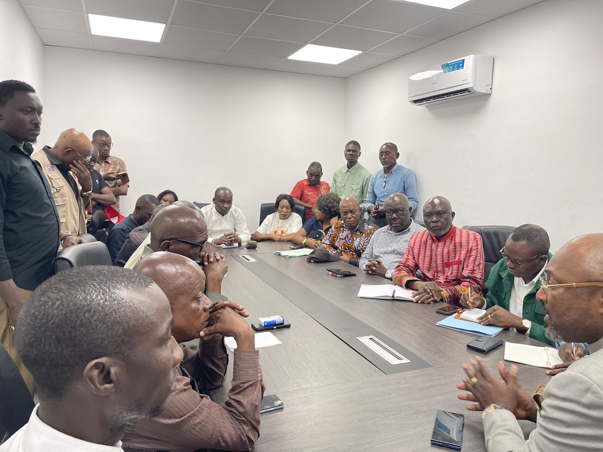 Min Plan,Budget,F.P,Emploi,Tourisme,Transports&M.U tweet media