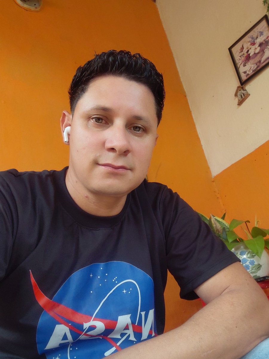 alexlar291's tweet photo. Feliz tarde https://t.co/P0pMTo0q1V