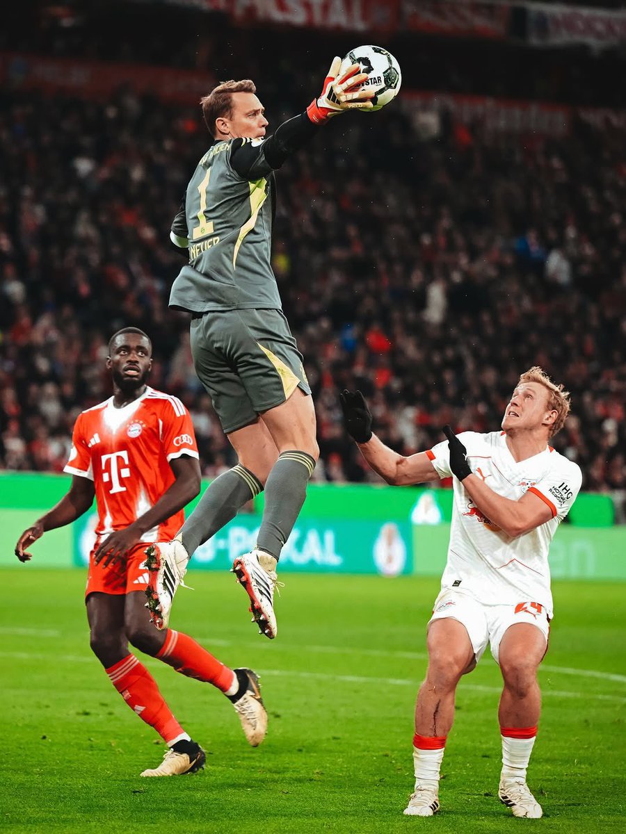 Maxi Boeing tweet media