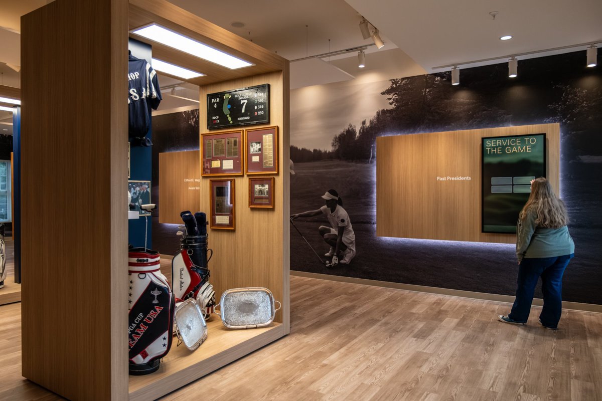 Hamilton_Ex's tweet photo. We partnered with Indiana Golf to transform their NEW headquarters into a fully immersive, story-driven experience. From an interactive Hall of Fame to museum-style displays, every detail was designed to celebrate the game’s legacy.⛳️  https://t.co/CrfFJSfvep https://t.co/fCZsDVkemY