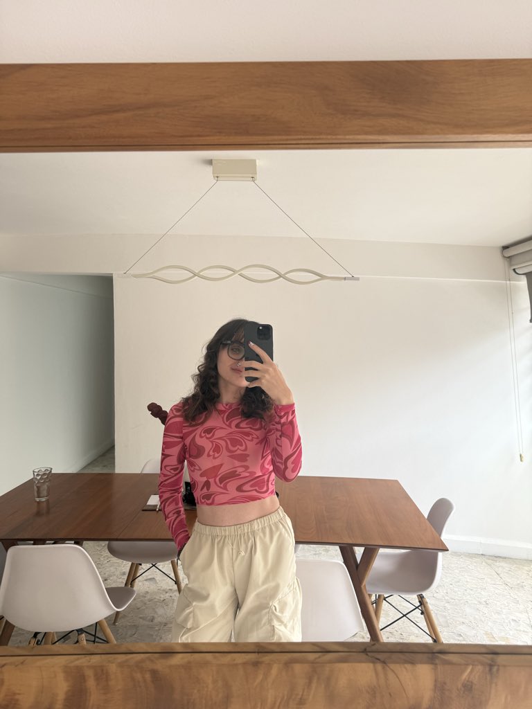 Elizabeth Tolstenko tweet media