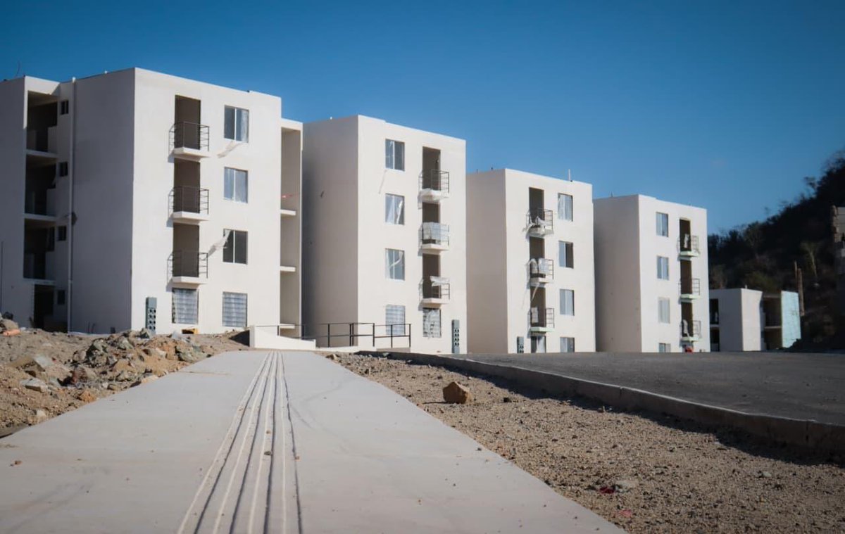 🏠✨ ¡Vivienda con cimiento sólido! El Gobierno de Sonora a través de COVES ejecuta obras de agua, luz y drenaje para el programa federal #ViviendaParaElBienestar. 🏗️💧

📍 Meta: 4,274 hogares en Hermosillo, Cajeme y Agua Prieta (2026-2027). 🌵🇲🇽

#Sonora #Vivienda #AlfonsoDurazo