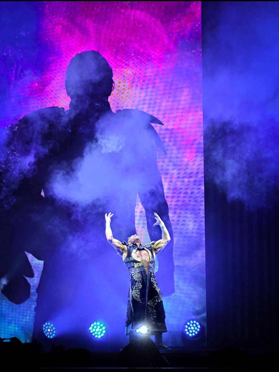 KurdesKu3169's tweet image. It's Wednesday and you know what that means and I'm wearing my kenny shirt he is god of pro wrestling  @KennyOmegamanX  #KennyOmega #GodofProWrestling