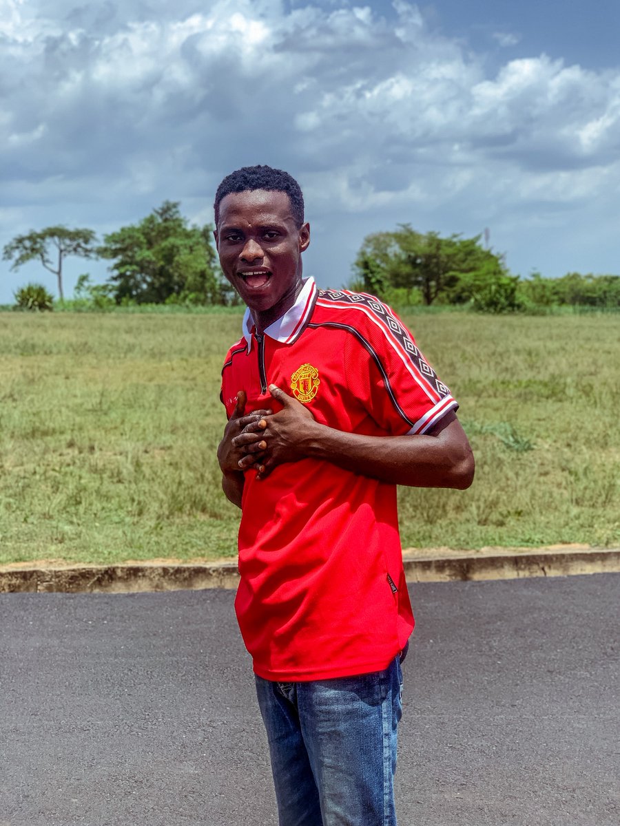 thealoednut's tweet photo. FYB Week Day 3: Jersey Day. ✅ 

I no go do keh?

#FUNAABFYB26 https://t.co/WTcyTYYfiT