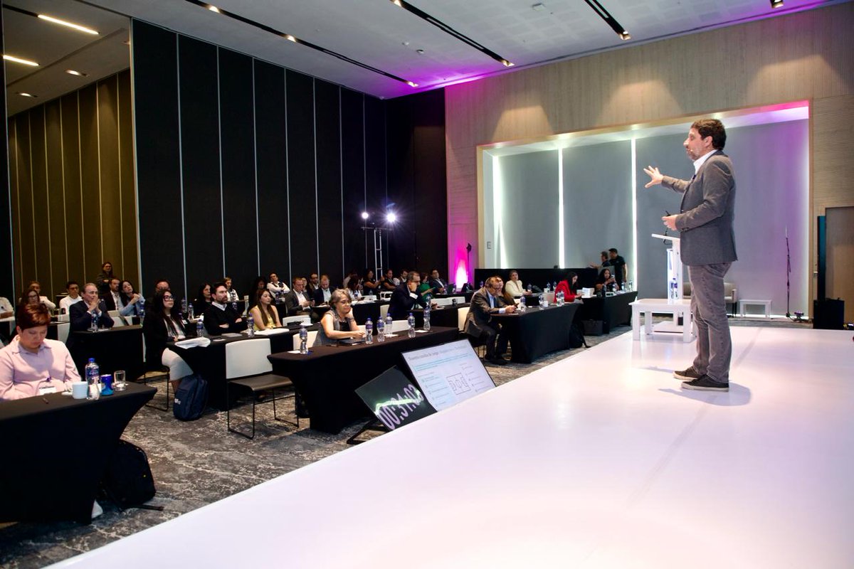 amsofipo's tweet photo. 🟣 En su conferencia, Mache Herrera, CEO de #Crediclub, nos presentó un panorama del camino que ha recorrido la #Sofipo para ser hoy una de las más tecnológicas y sólidas del país.
Agradecemos su participación 👏
#AsambleaAMS2026
#AMSOFIPO #Sofipos https://t.co/OyTLUeOr8C