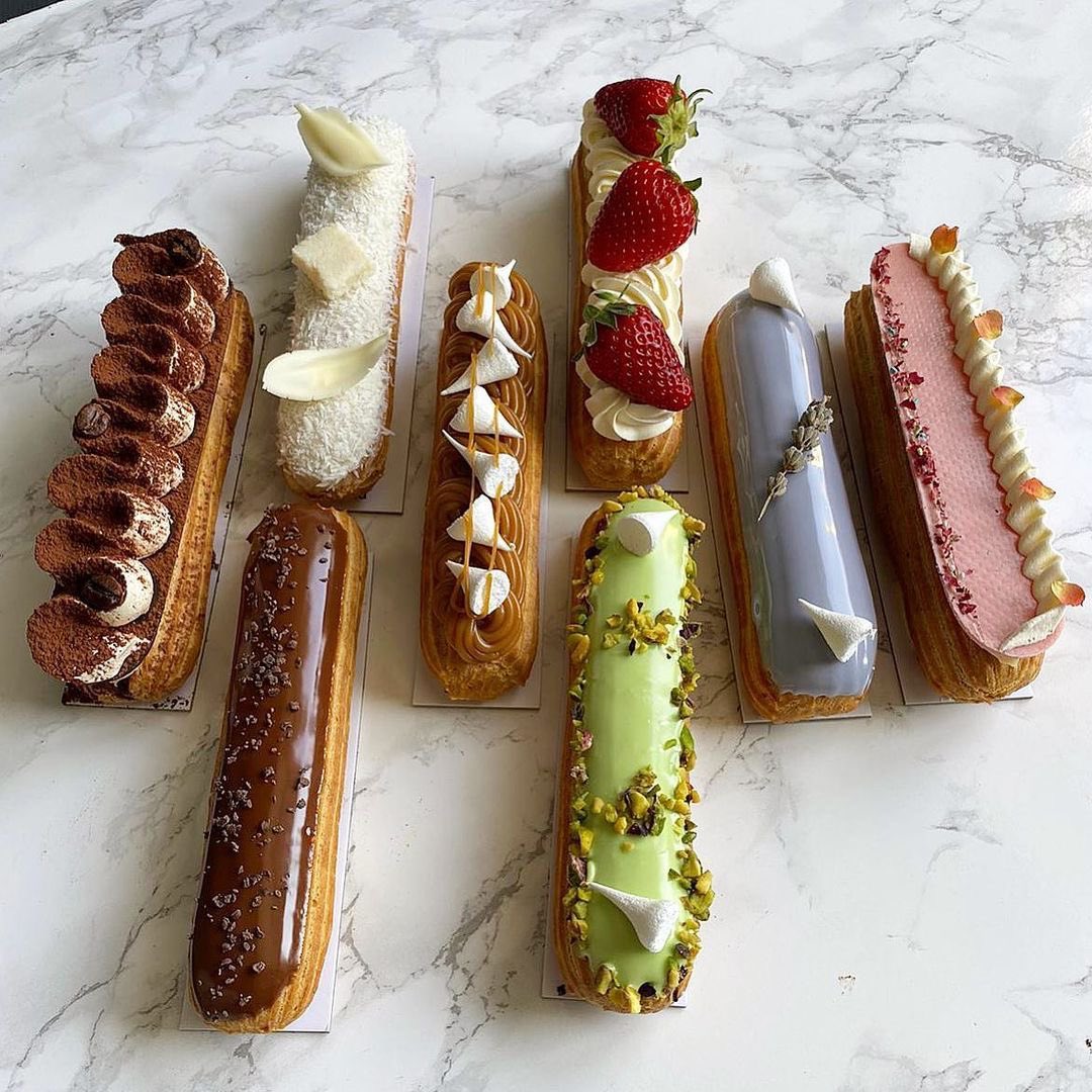 ana is baking cookies… tweet media