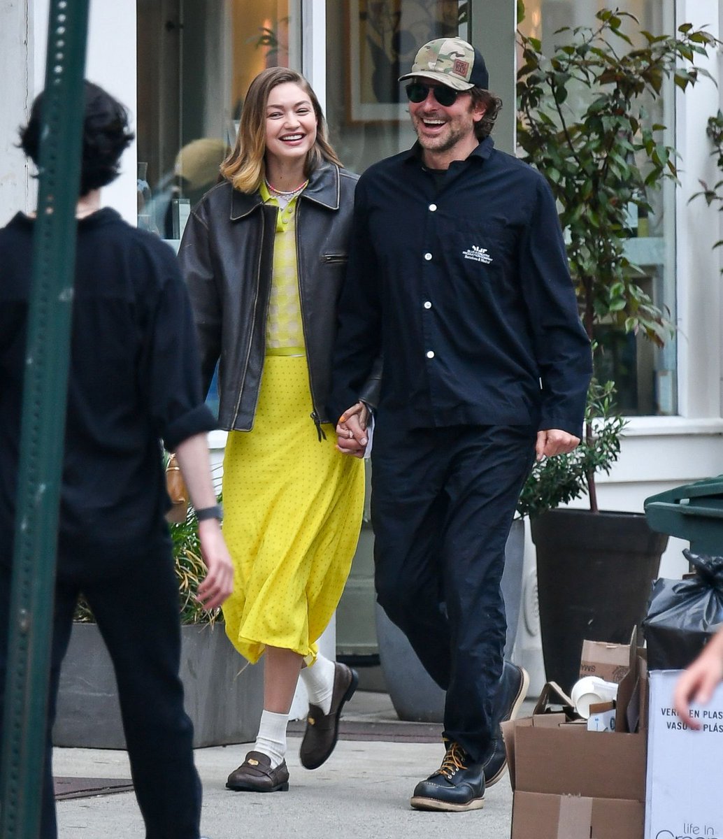 SITTIPONG tweet media