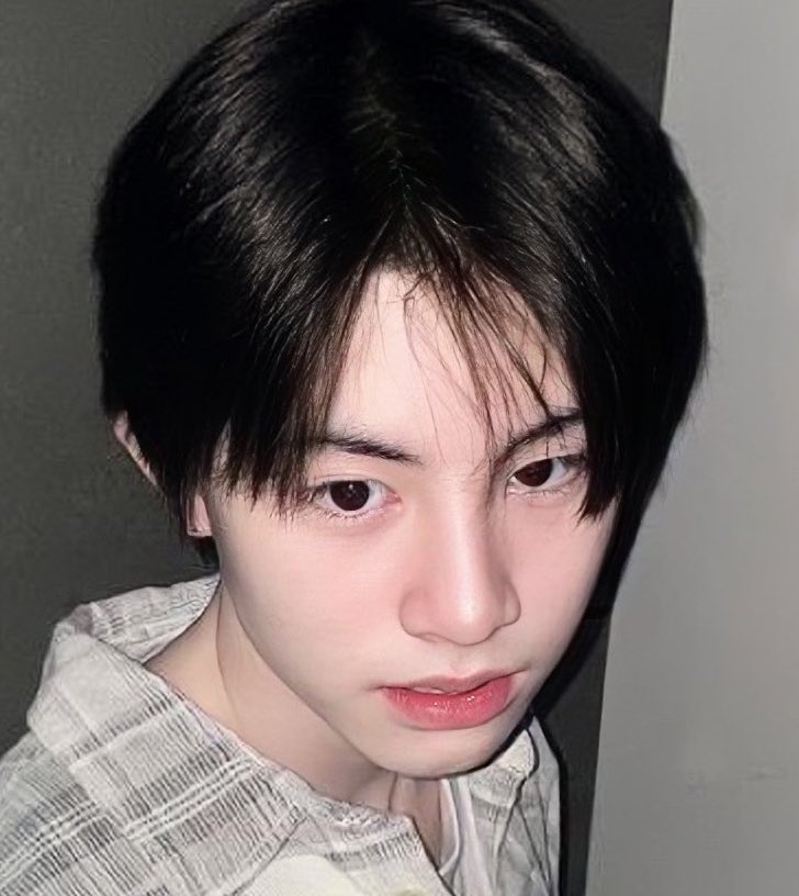 Blue moon tweet media