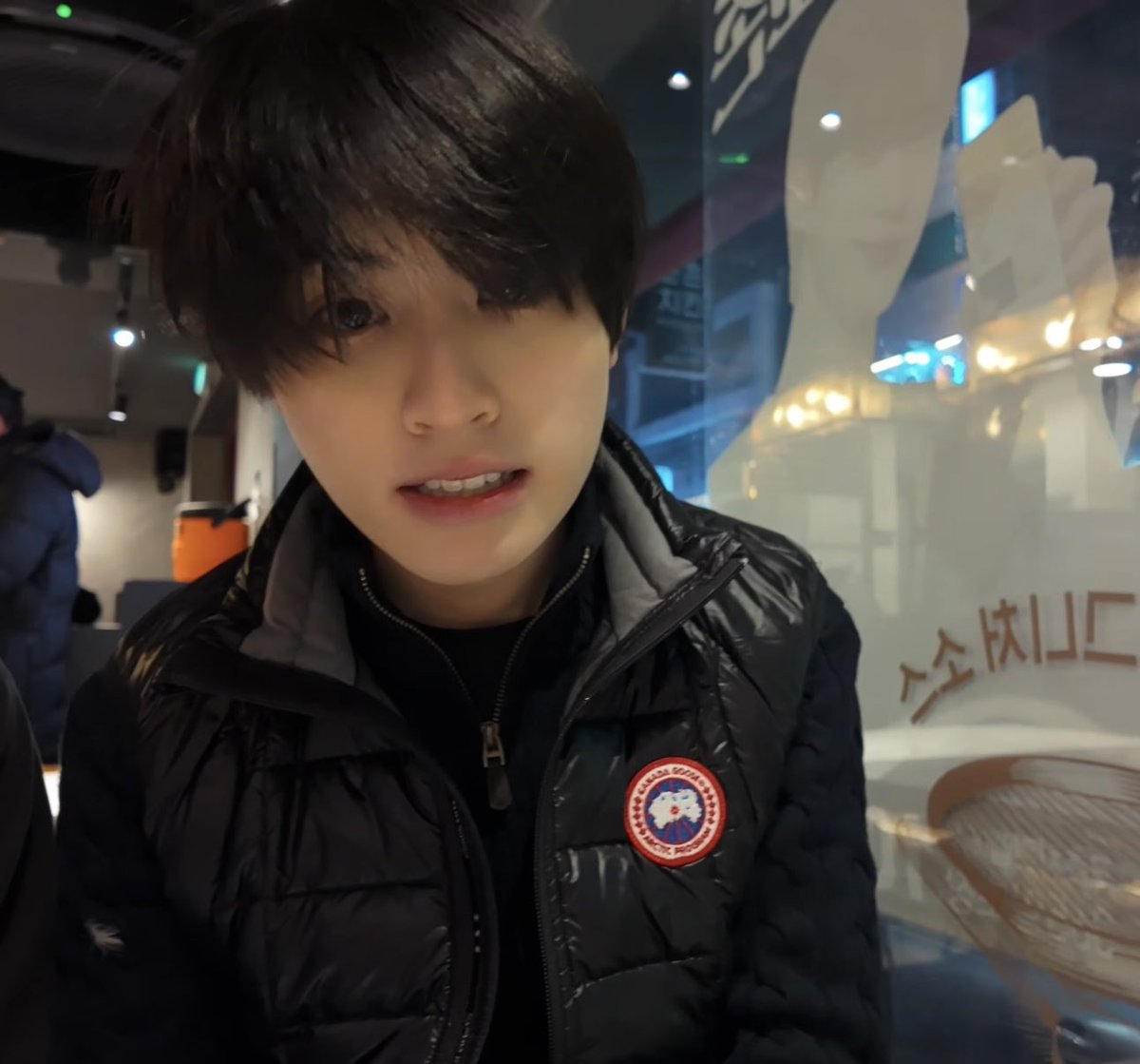 Blue moon tweet media