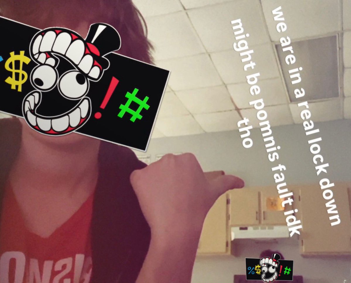 felix 🎩 going to the screening tweet media