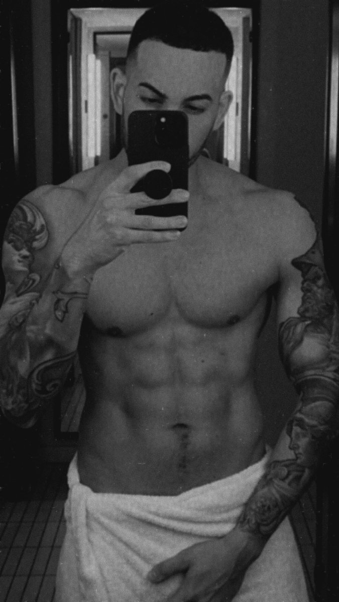 theetattboy's tweet photo. good morning. https://t.co/YGYuumBteX