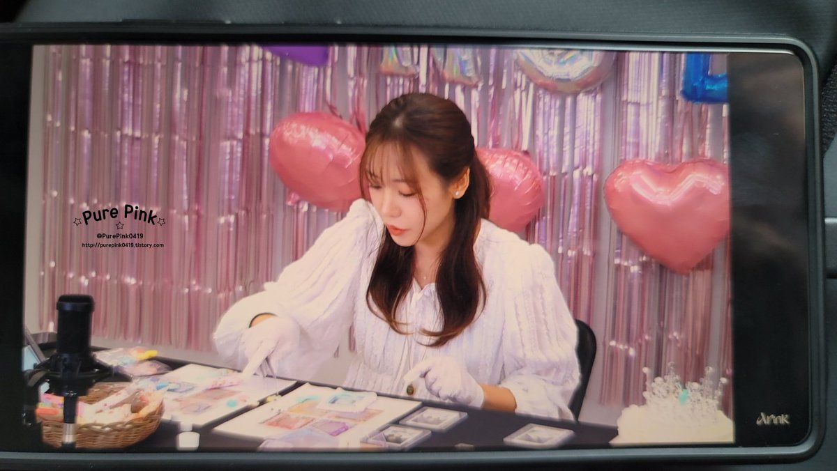 PurePink tweet media