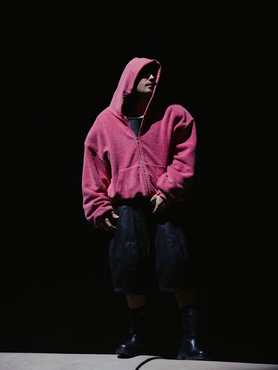 Bieber Novidade tweet media