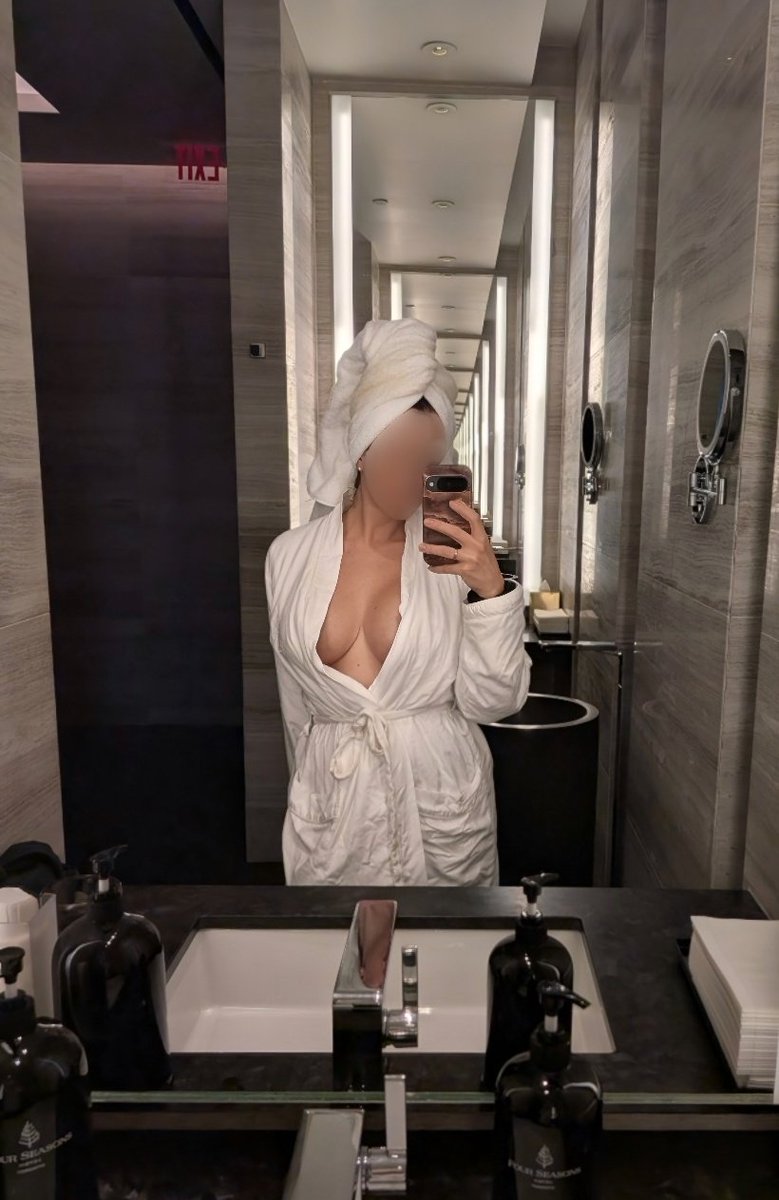 Katie tweet media