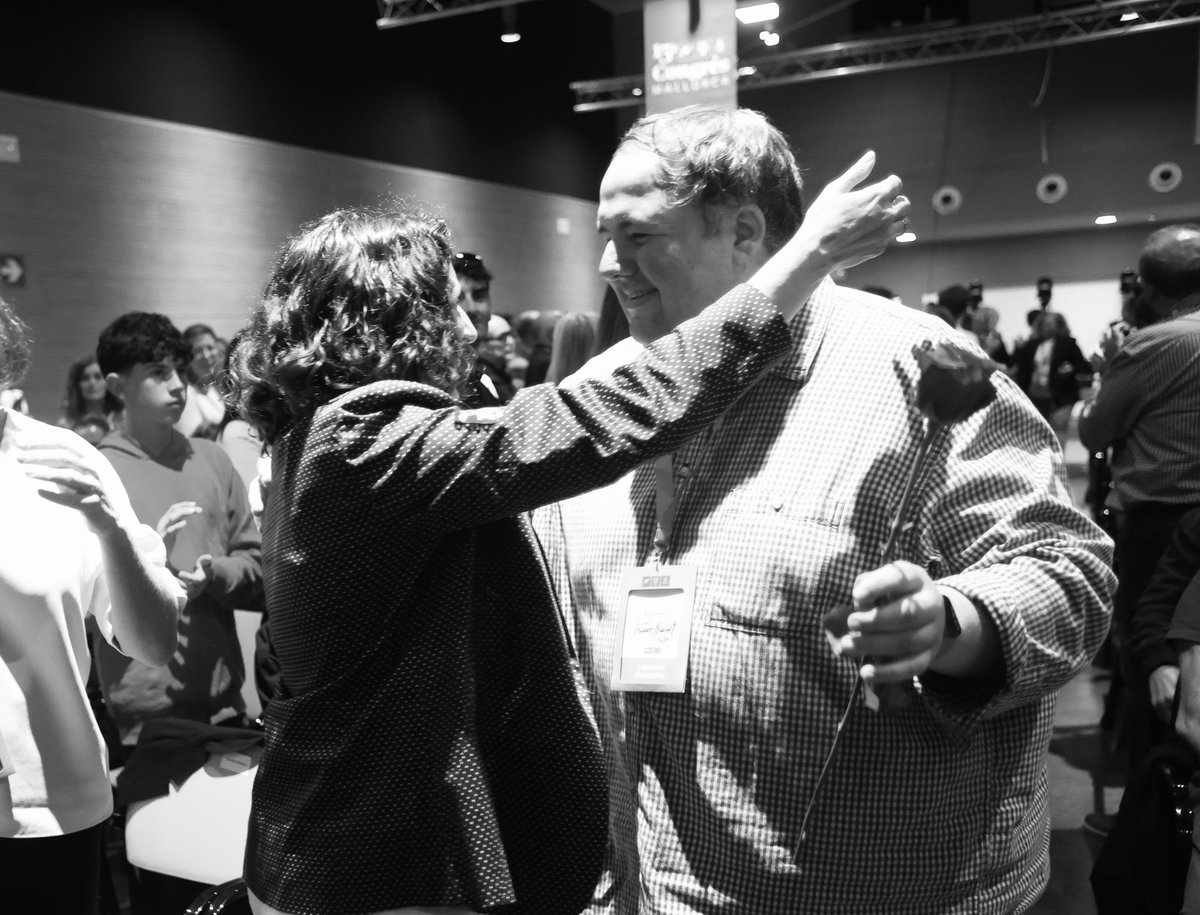 amandaferu's tweet photo. Amb el cor encongit i amb llàgrimes als ulls, toca dir-te adeu, estimat Joan Gaspar.

Gràcies per tots els moments que hem compartit. 

Gràcies per la teva lluita.

Mai t’oblidarem. 

Descansa en Pau, estimat. https://t.co/Rg3EjK9VwM