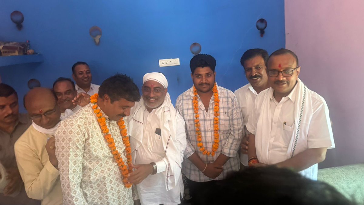 Darshan Singh Choudhary ( मोदी का परिवार ) tweet media