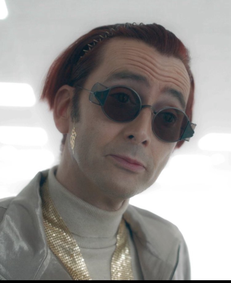 sheen365's tweet photo. We love a glow up… 😈😈😈 #GoodOmens2 #GoodOmens3 https://t.co/GZ9uLy0DvK