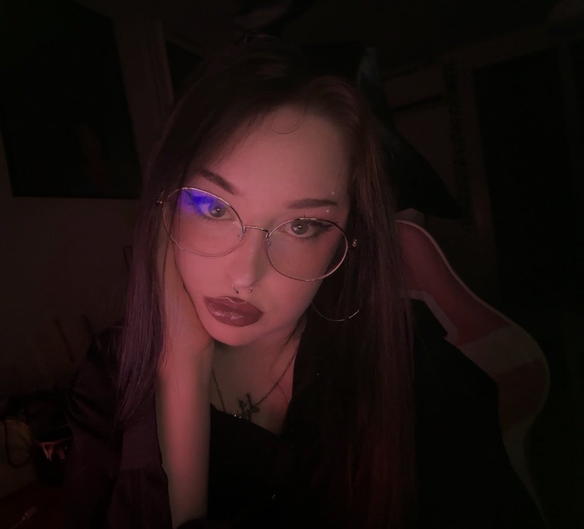 tasha 𖤐 tweet media