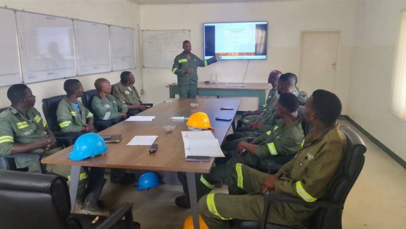 Jubilee_Metals's tweet image. In response to investor queries on ESG-related activity, we will be sharing a series of on-the-ground updates. Starting with workforce training focused on safety, environmental awareness and operational performance. #jlp #jubileecopper #copper #zambia