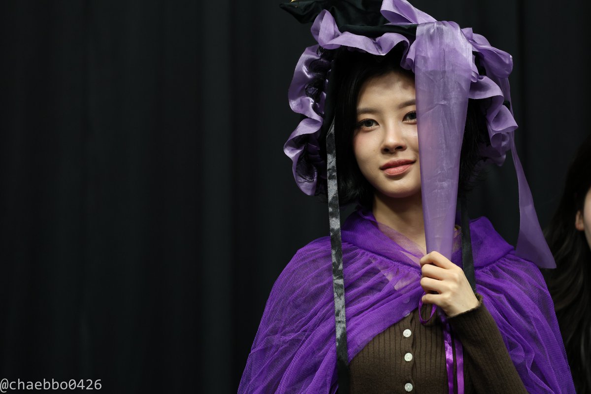 260415 에버라인 팬싸 챌린지가 가장 기대되는 멤버 다연이. 싹 챌린지 말아줬으면 좋겠다고 하긴했는데. 이번 훌리건도 너무 ...
