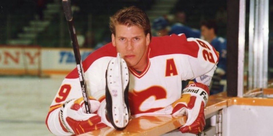 Ottokickeditin tweet media